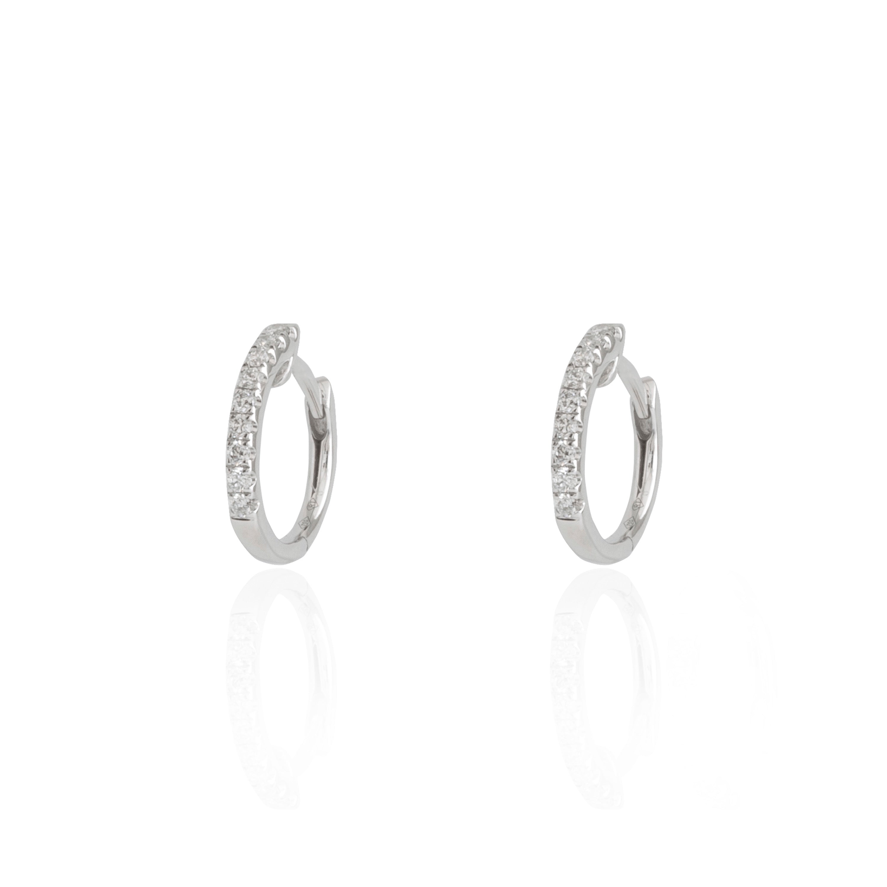 Aros de diamantes pequeños